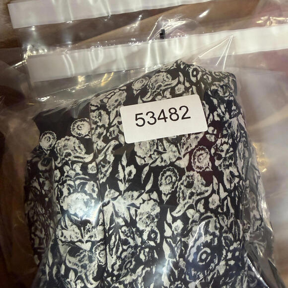 Rose & Olive Dress Women 8 Black Floral Sheath Midi Hook & Eye Sleeveless Lined - Picture 7 of 7